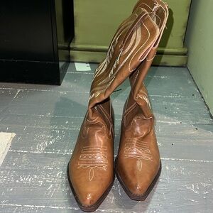 Women’s cowboy boots